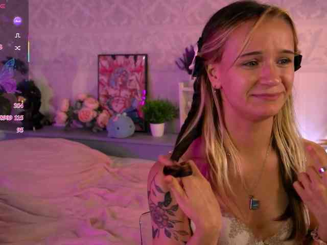 agata-cristee webcam