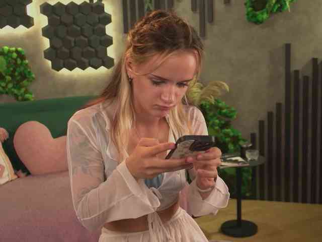 agata-cristee webcam