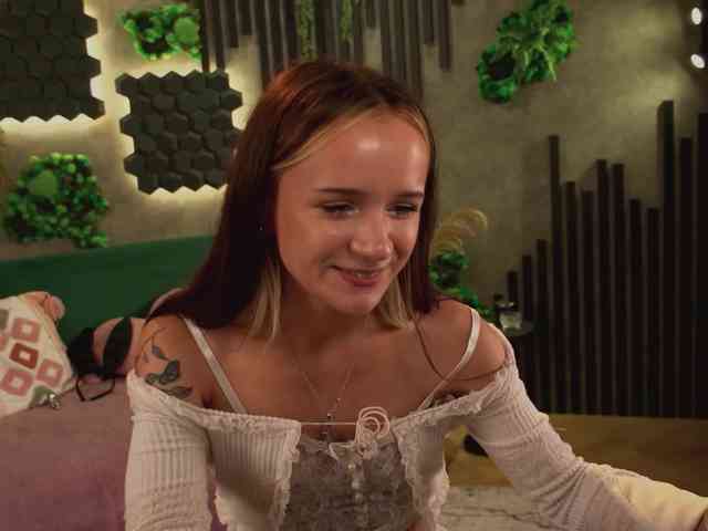 agata-cristee webcam