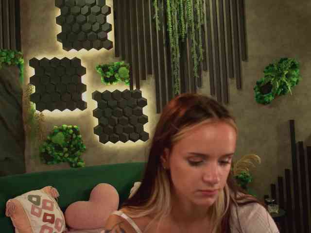 agata-cristee webcam
