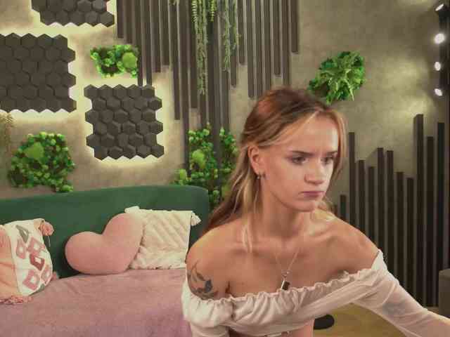 agata-cristee webcam