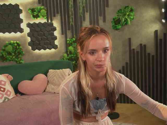 agata-cristee webcam
