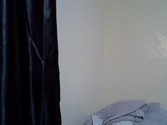 Luiza22 live cam preview