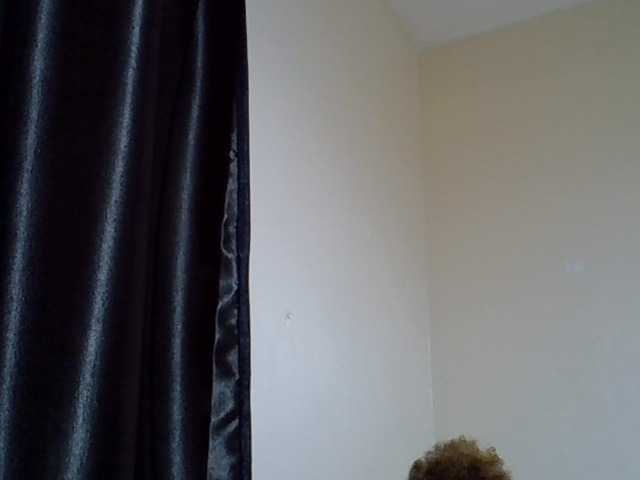 Luiza22 live cam on BongaCams