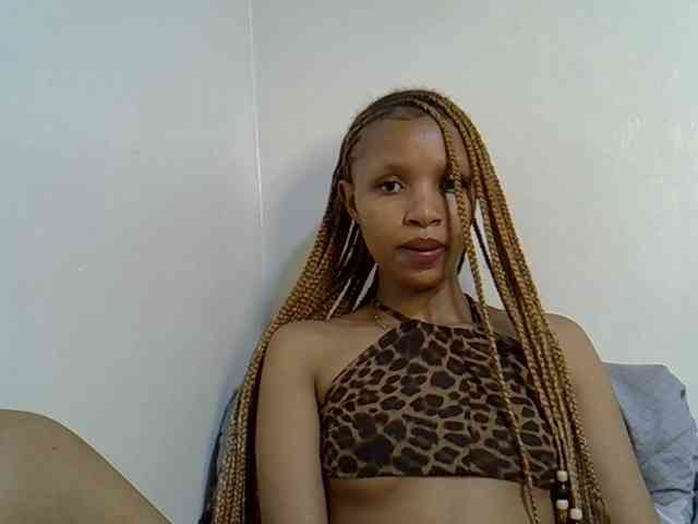Luiza22 webcam