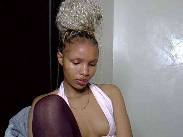 Luiza22 webcam