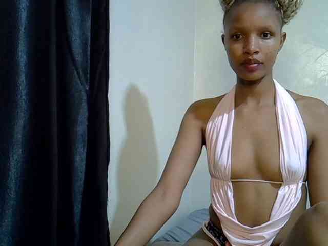 Luiza22 webcam