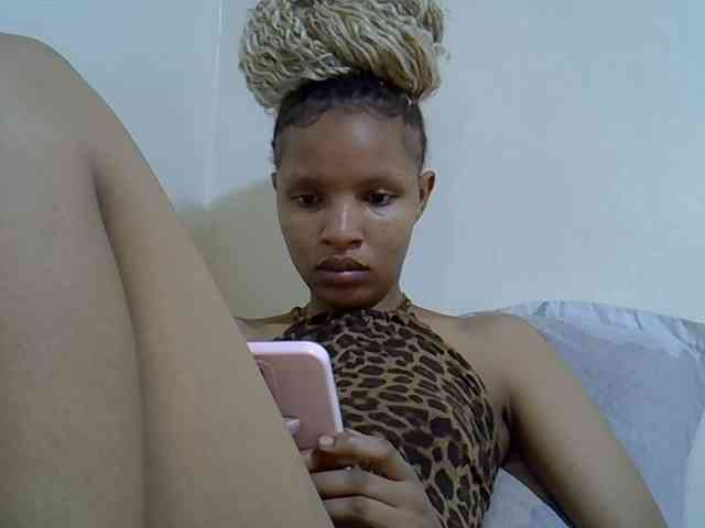 Luiza22 webcam