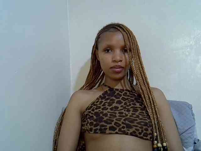 Luiza22 webcam