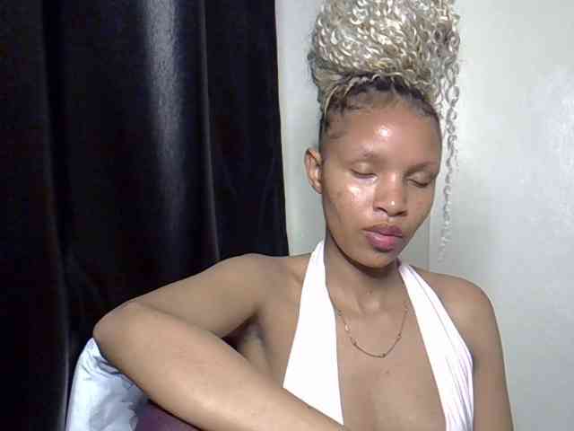 Luiza22 webcam