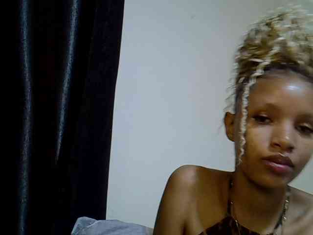 Luiza22 webcam