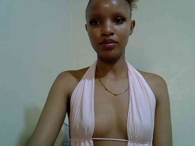 Luiza22 webcam