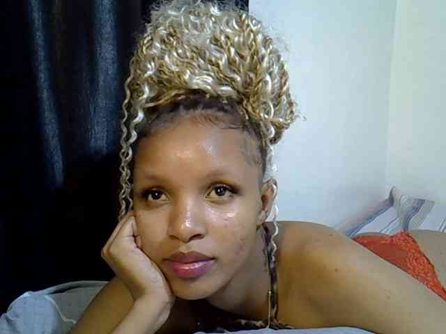 Luiza22 webcam
