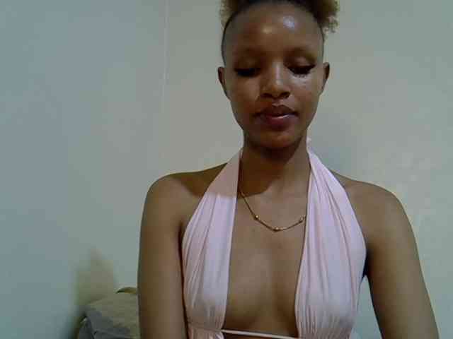 Luiza22 webcam