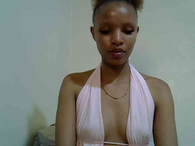 Luiza22 webcam