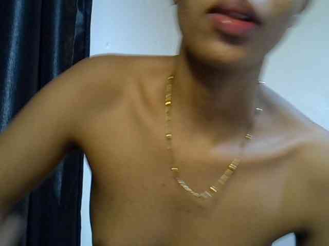 Luiza22 webcam
