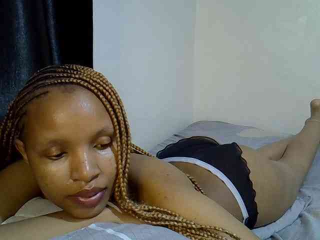 Luiza22 webcam