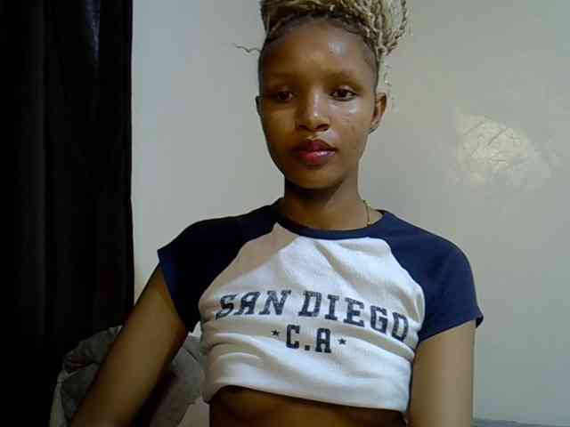 Luiza22 webcam