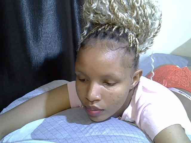 Luiza22 webcam