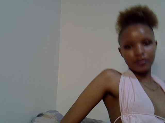 Luiza22 webcam