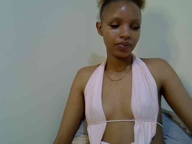 Luiza22 webcam