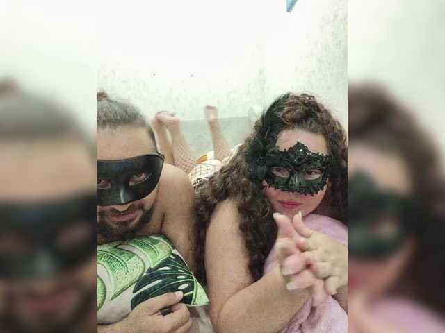 SweetTwixCouplea live cam on BongaCams