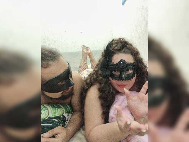 SweetTwixCouplea live cam on BongaCams