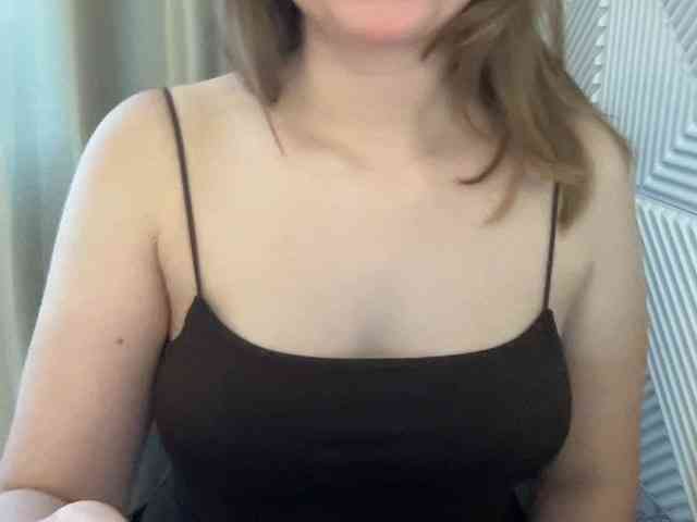 yourqueen webcam
