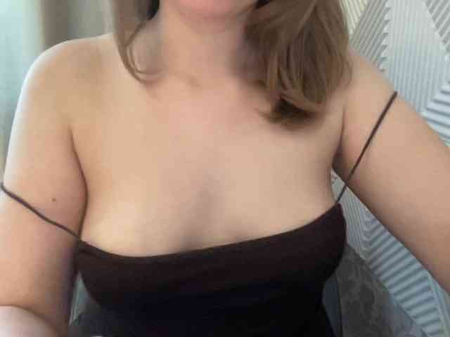 yourqueen webcam