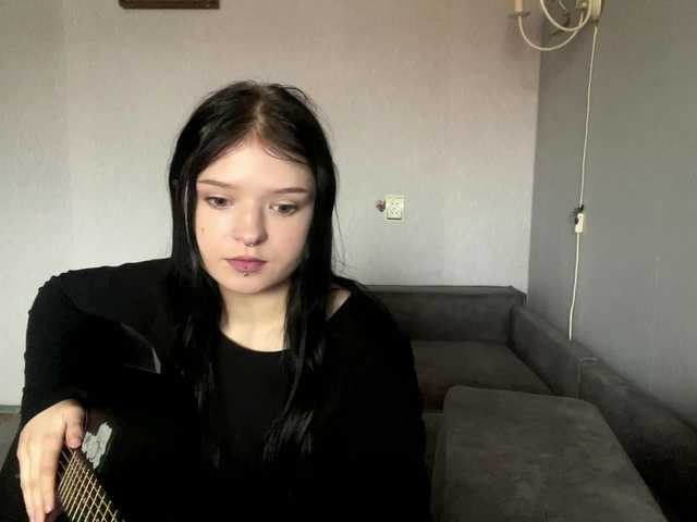 NeliaDates live cam on BongaCams