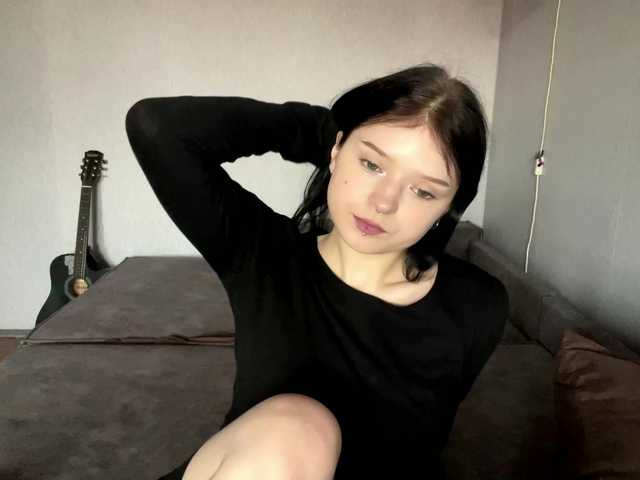 NeliaDates live cam on BongaCams