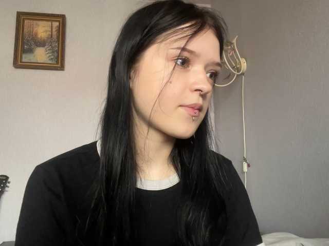 NeliaDates live cam on BongaCams