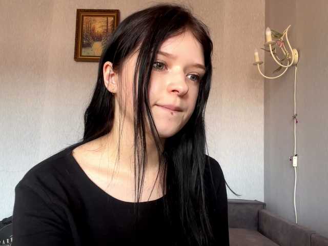 NeliaDates live cam on BongaCams