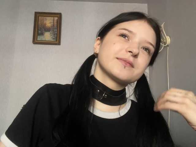 NeliaDates live cam on BongaCams