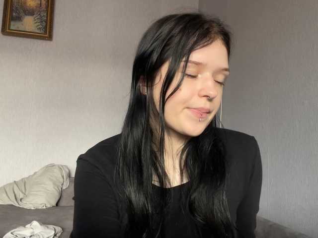 NeliaDates live cam on BongaCams