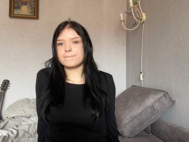 NeliaDates webcam