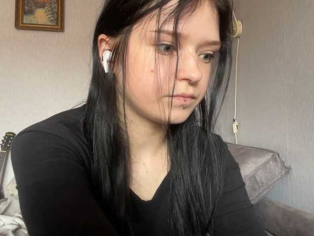 NeliaDates live cam on BongaCams