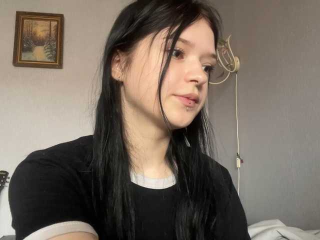 NeliaDates live cam on BongaCams