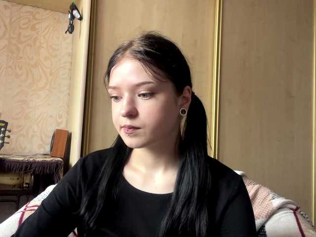 NeliaDates live cam on BongaCams