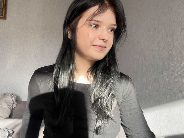 NeliaDates live cam on BongaCams