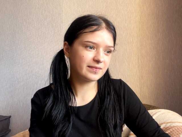 NeliaDates live cam on BongaCams
