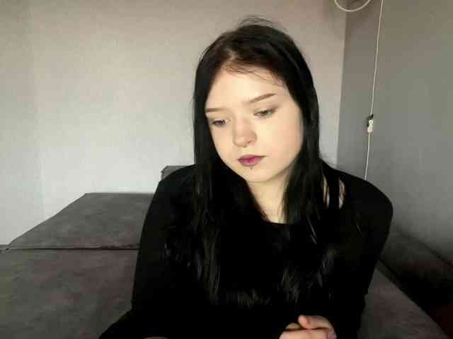 NeliaDates webcam