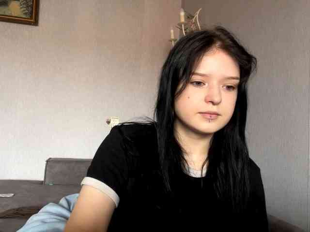 NeliaDates webcam