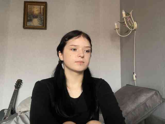 NeliaDates webcam