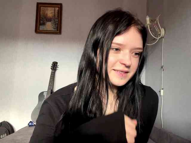 NeliaDates webcam