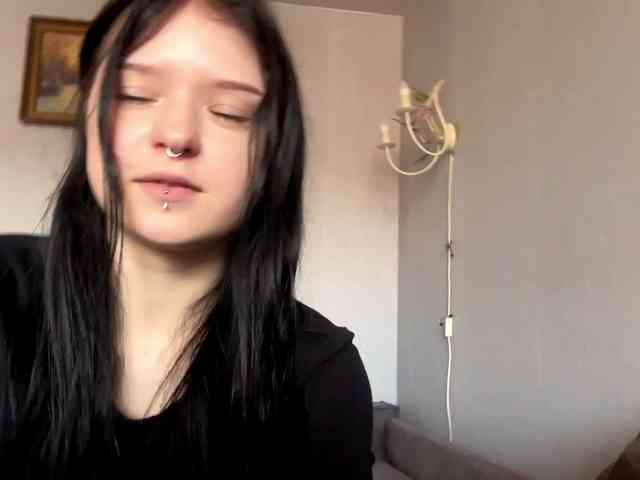 NeliaDates webcam