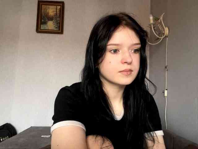NeliaDates webcam