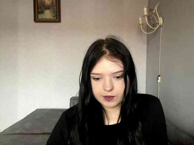 NeliaDates webcam