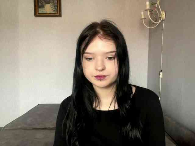 NeliaDates webcam