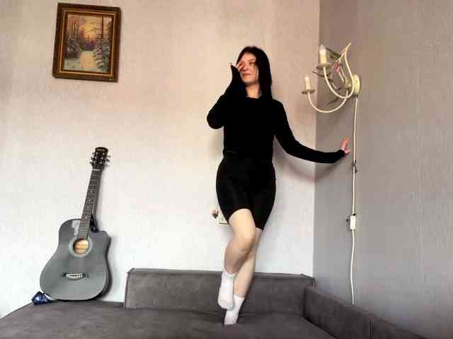 NeliaDates webcam